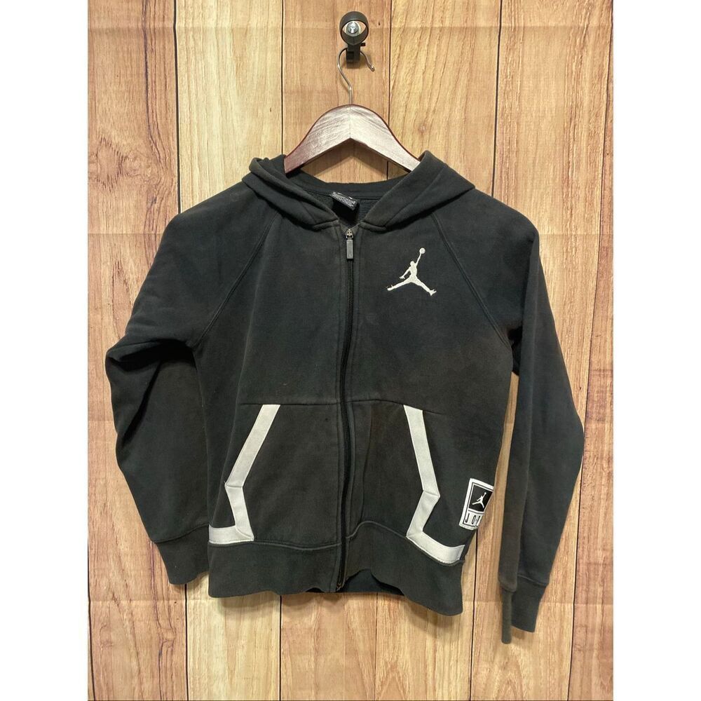 Nike Jordan Medium 10-12 years  boys kids zip up hoodie black white